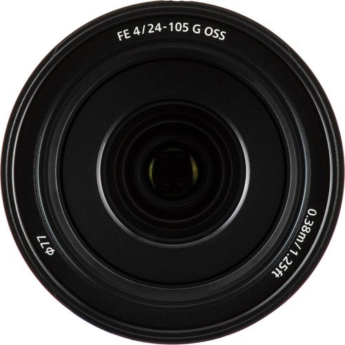 Close-up of the front element and coatings of the Sony FE 24-105mm f/4 G