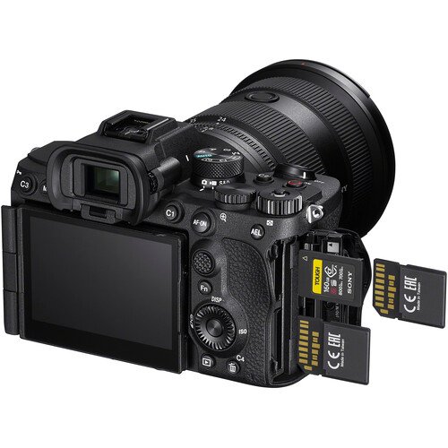 Sony a7 V card slots