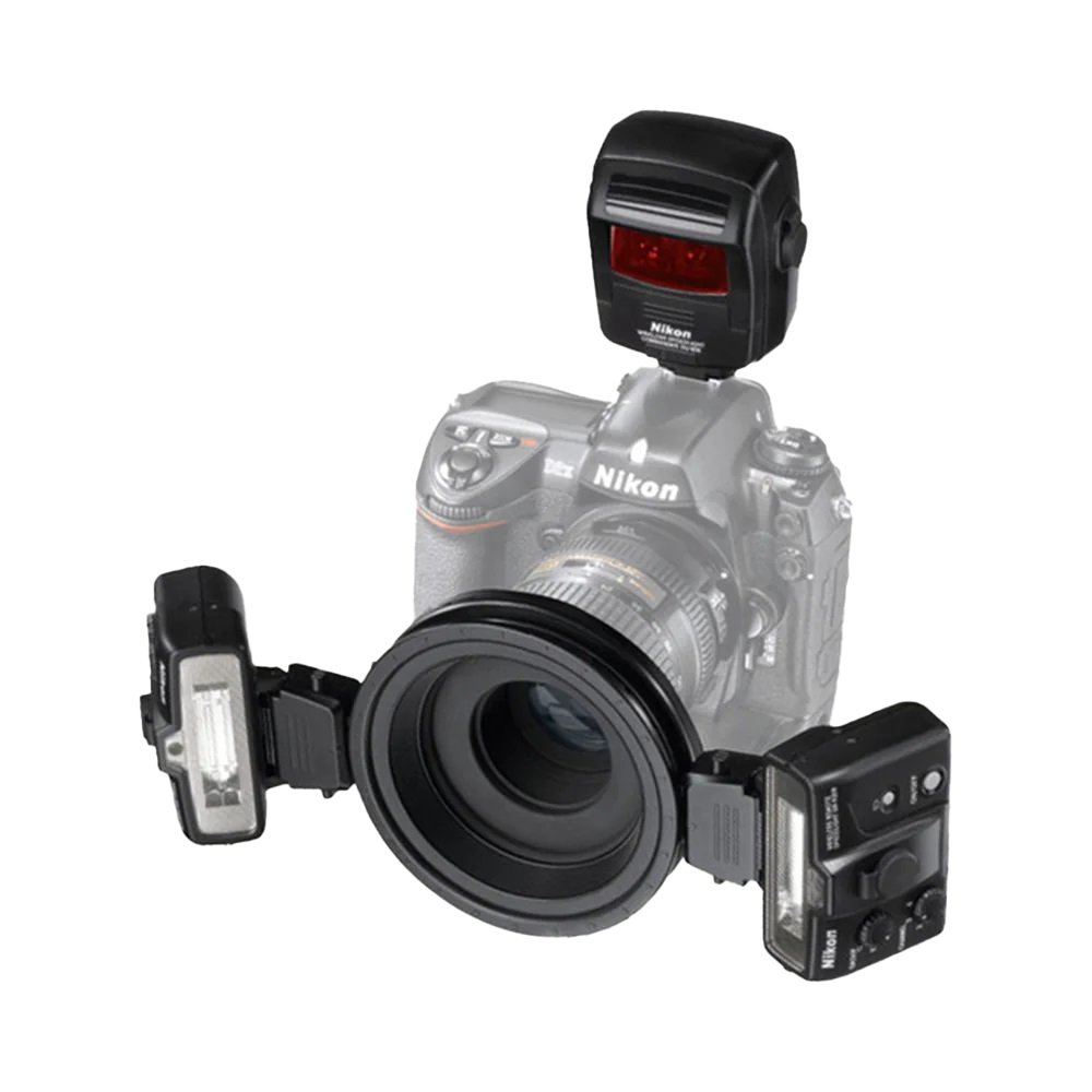 Nikon R1C1 speedlights mounted on the lens attachment ring