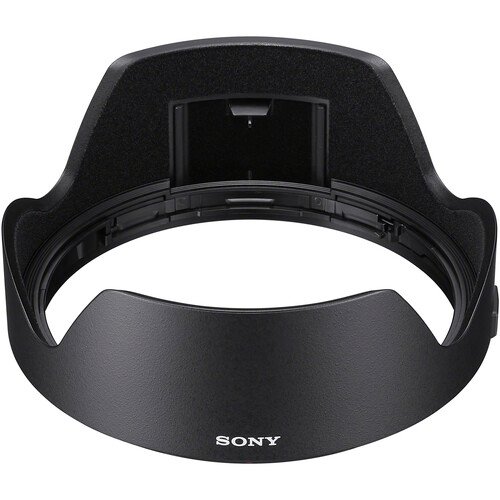 Sony FE 24-70mm f/2.8 GM II lens hood unattached
